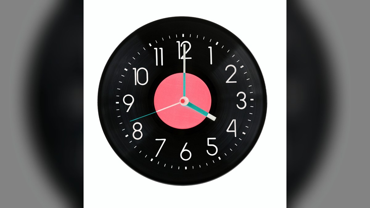 Adult Craft Workshop: Vinyl Record Clocks